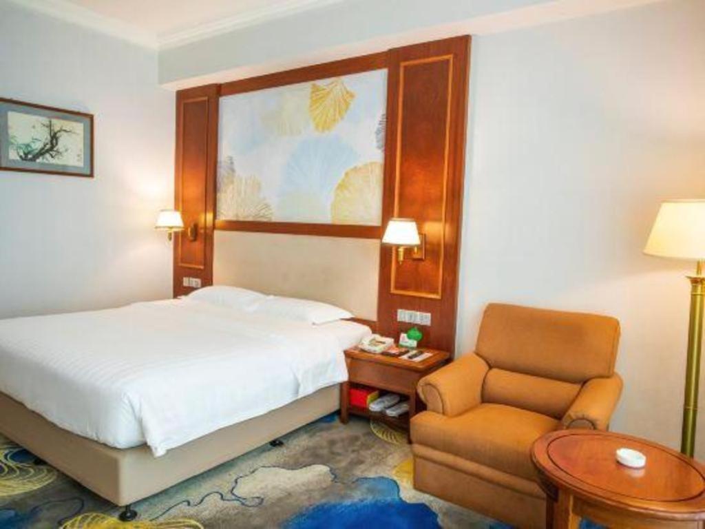 Fenggang Gladden Hotel Tiantangwei Zewnętrze zdjęcie