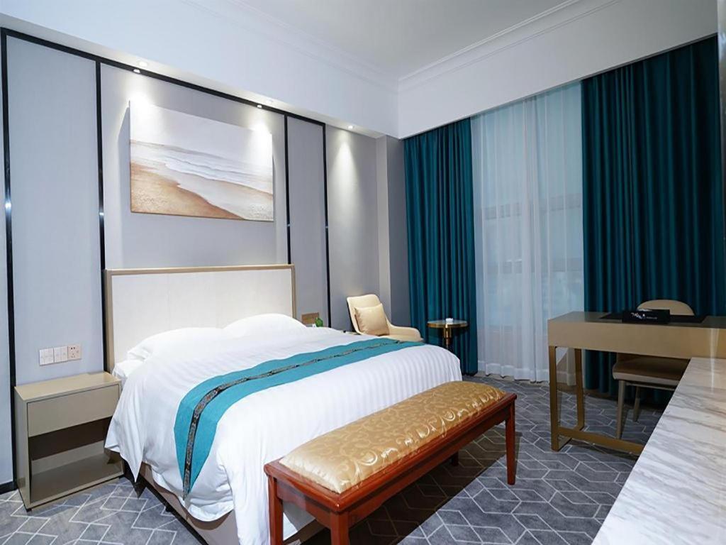 Fenggang Gladden Hotel Tiantangwei Zewnętrze zdjęcie