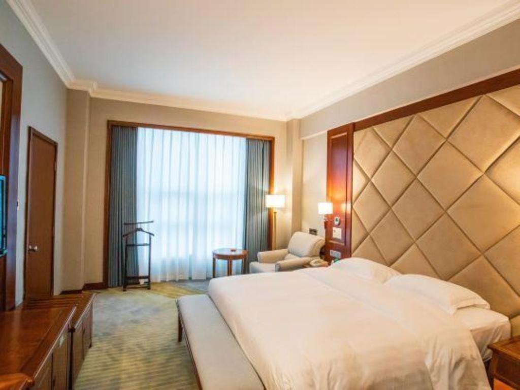 Fenggang Gladden Hotel Tiantangwei Zewnętrze zdjęcie