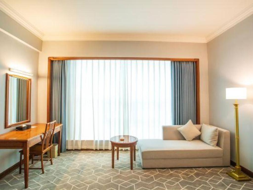 Fenggang Gladden Hotel Tiantangwei Zewnętrze zdjęcie