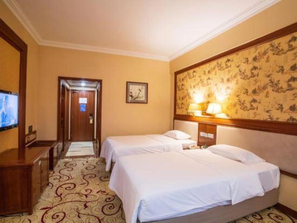 Fenggang Gladden Hotel Tiantangwei Zewnętrze zdjęcie