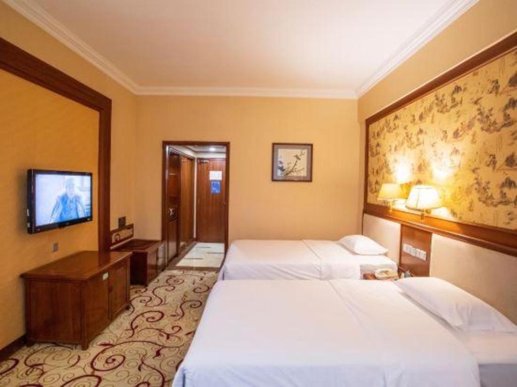 Fenggang Gladden Hotel Tiantangwei Zewnętrze zdjęcie