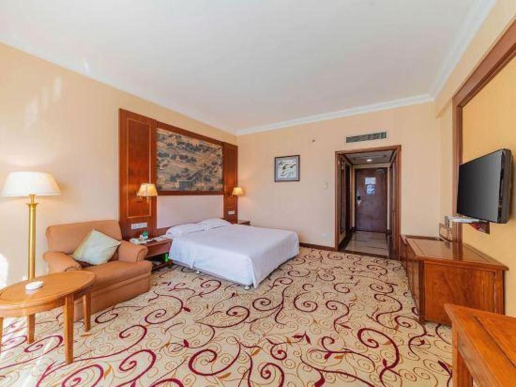 Fenggang Gladden Hotel Tiantangwei Zewnętrze zdjęcie